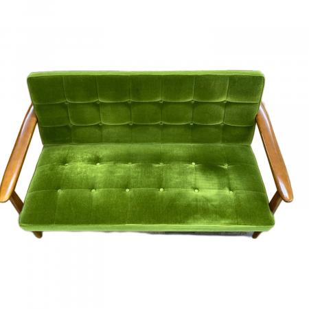 カリモク60 (カリモクロクマル) Kチェア 2シーター モケットグリーン