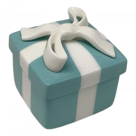 TIFFANY & Co. (ティファニー) ミニブルーボウボックス｜トレファクONLINE