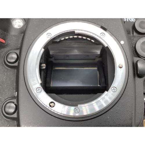 Nikon (ニコン) デジタル一眼レフカメラ D700