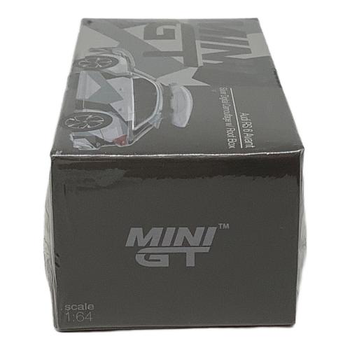 MINIGT (ミニジーティー) アウディ RS 6 アバント シルバーデジタルカモフラージュ ミニカー