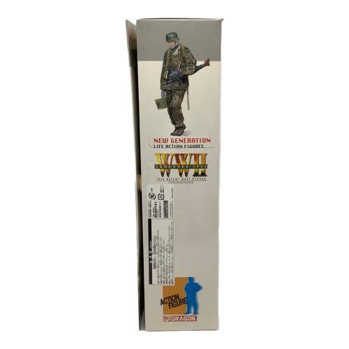 DRAGON (ドラゴン) ”DAS REICH”MG42 GUNNER ”Helmet” フィギュア ARDENNES 1944 WWⅡ