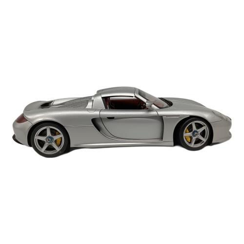 オートアート ポルシェ カレラGT 1/18 AUTOart (オートアート) 1/18 ポルシェ カレラGT ミニカー 運転席右上