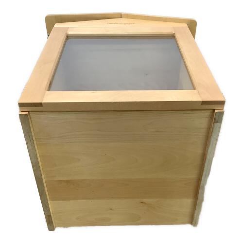 Poche Cigogne メモリアルベア用ディスプレイケース