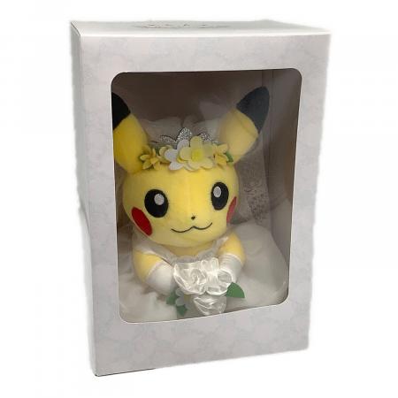 アメリカ　ポケモンセンター　ピカチュウ　メス　農婦　ガーデン飾り物　フィギュア Pokemon Center (ポケモンセンター) ピカチュウ メスのすがた Pokémon