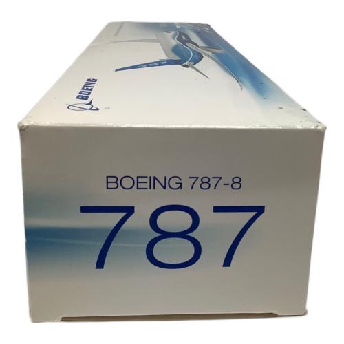 BOEING 787 飛行機