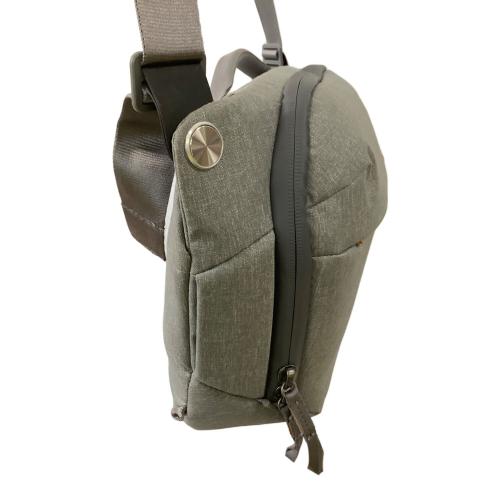 Peak  Design カメラバッグ Everyday Sling