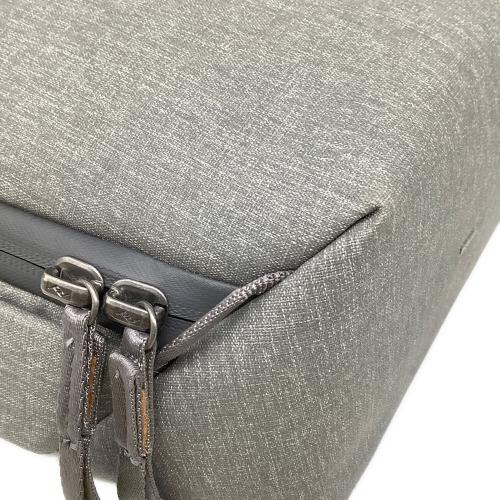 Peak  Design カメラバッグ Everyday Sling