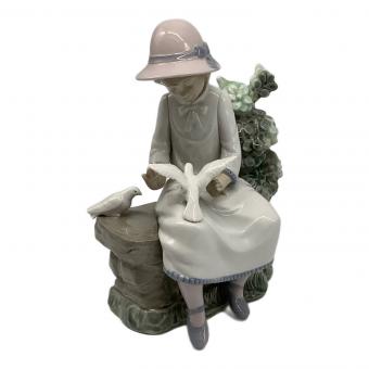 NAO (ナオ) フィギュリン