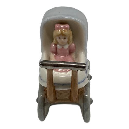 ROYAL COPENHAGEN (ロイヤル・コペンハーゲン) フィギュリン 乳母車 292