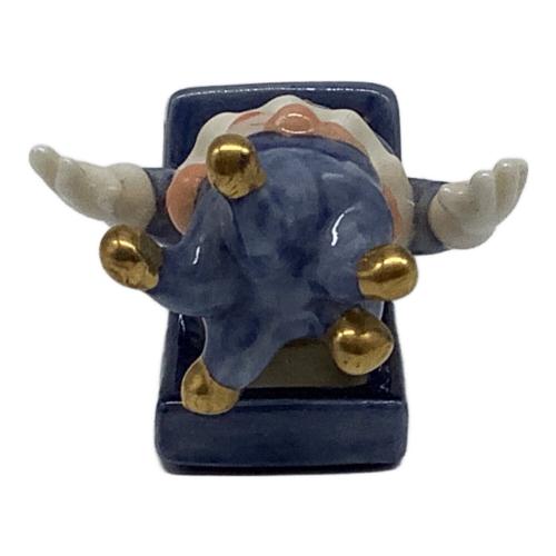 ROYAL COPENHAGEN (ロイヤル・コペンハーゲン) フィギュリン びっくり箱 142