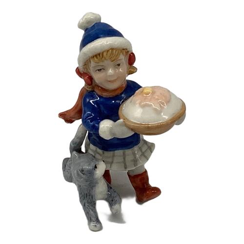 ROYAL COPENHAGEN (ロイヤル・コペンハーゲン) フィギュリン 少女とネコ 262