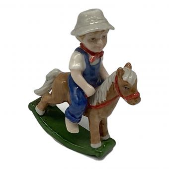 ROYAL COPENHAGEN (ロイヤル・コペンハーゲン) フィギュリン 木馬と少年 265