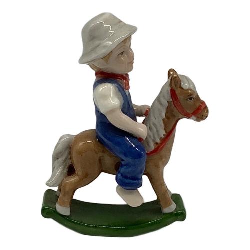 ROYAL COPENHAGEN (ロイヤル・コペンハーゲン) フィギュリン 木馬と少年 265