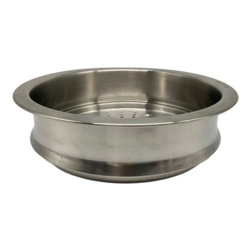 LE CREUSET (ルクルーゼ) 両手鍋 22cm オレンジ