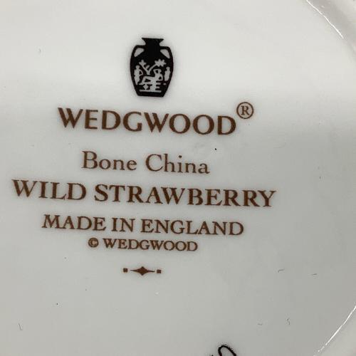 Wedgwood (ウェッジウッド) マグカップ ワイルドストロベリー
