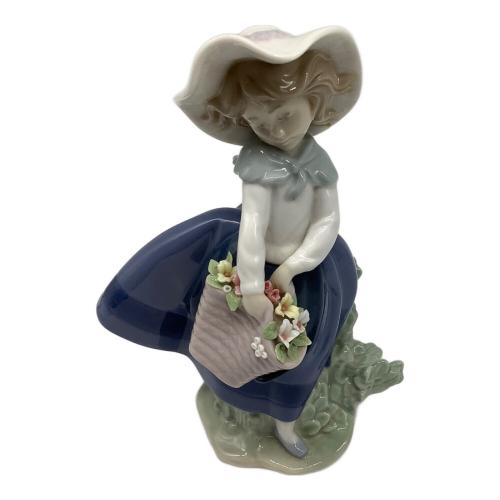 LLADRO (リヤドロ) 置物 きれいな花ばかり/5222/本体のみ