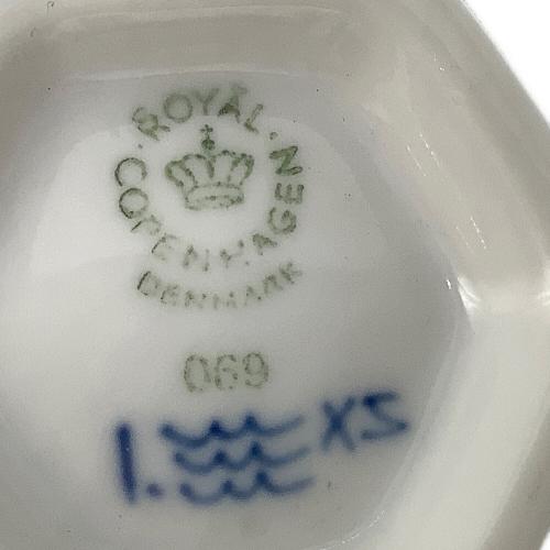 ROYAL COPENHAGEN (ロイヤル・コペンハーゲン) カップ&ソーサー 金彩ブルーフルーテッド・ダブルレース