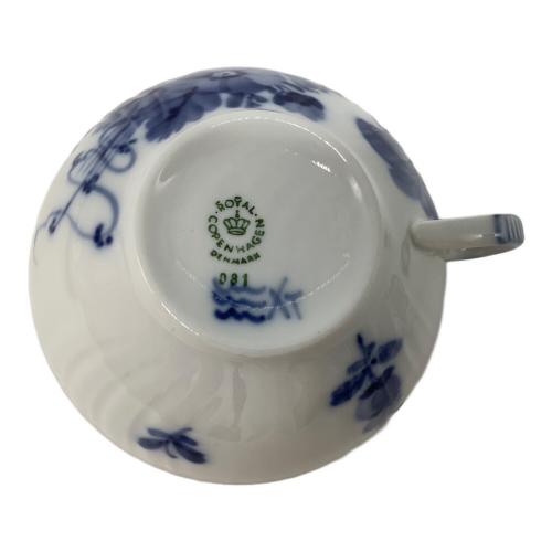 ROYAL COPENHAGEN (ロイヤル・コペンハーゲン) カップ&ソーサー ブルーフラワー・カーブ