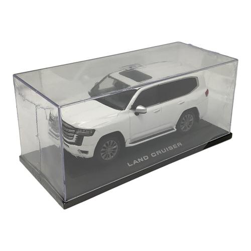 TOYOTA (トヨタ) ランドクルーザー モデルカー 1/30 ダイキャスト製