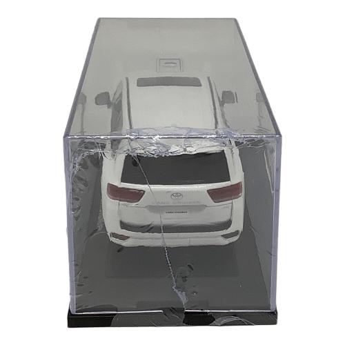 TOYOTA (トヨタ) ランドクルーザー モデルカー 1/30 ダイキャスト製