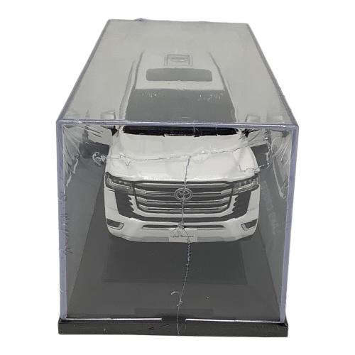 TOYOTA (トヨタ) ランドクルーザー モデルカー 1/30 ダイキャスト製