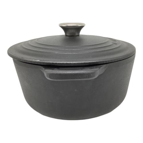 LE CREUSET (ルクルーゼ) 両手鍋 22cm ブラック