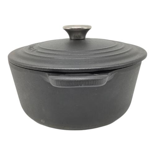LE CREUSET (ルクルーゼ) 両手鍋 22cm ブラック