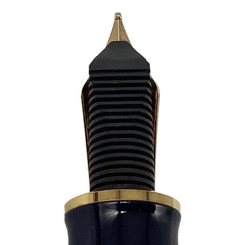 Pelikan (ペリカン) 万年筆 M800 F字 ストーンガーデン