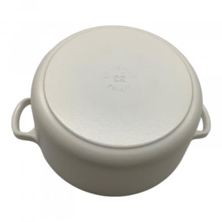 LE CREUSET (ルクルーゼ) 両手鍋 SIZE 22cm ホワイト ココット・ロンド