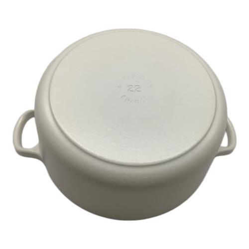 LE CREUSET (ルクルーゼ) 両手鍋 SIZE 22cm ホワイト ココット・ロンド