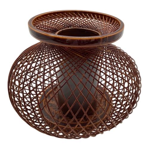 飛騨春慶塗 (ヒダシュンケイヌリ) びく花器