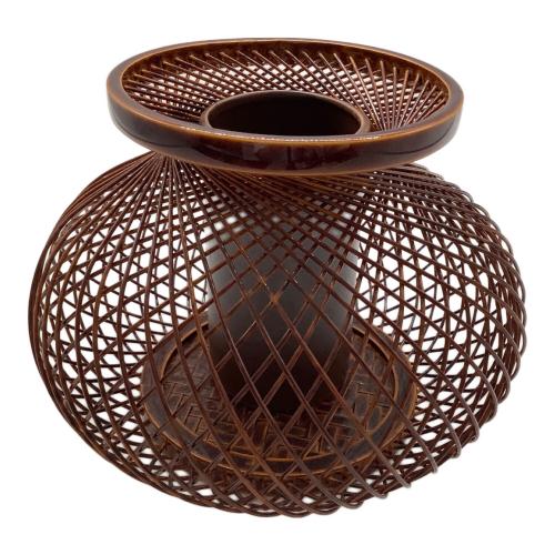 飛騨春慶塗 (ヒダシュンケイヌリ) びく花器