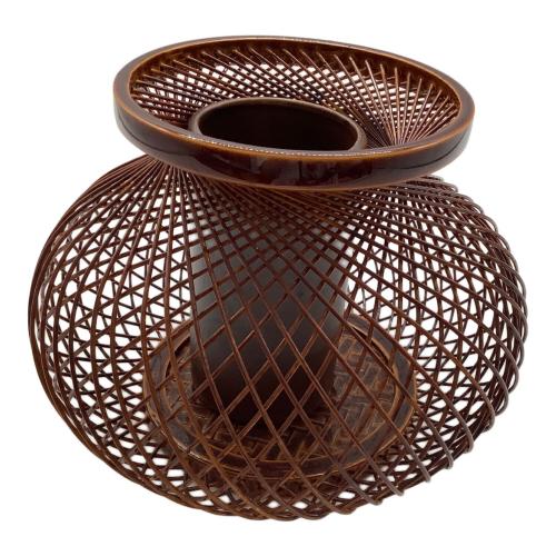 飛騨春慶塗 (ヒダシュンケイヌリ) びく花器