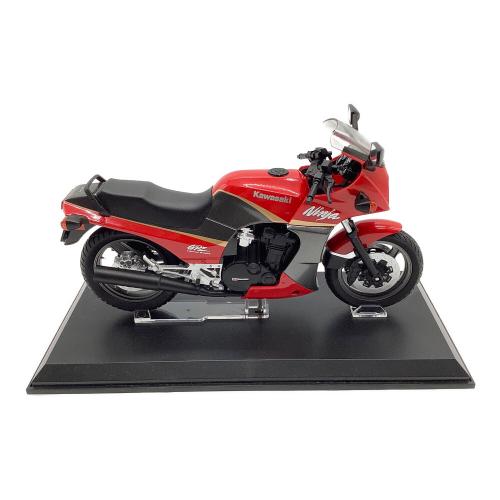 アオシマ Kawasaki GPZ900R モデルカー 1/12完成品バイクシリーズ