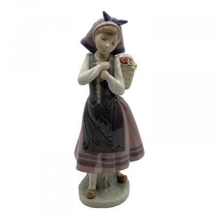 LLADRO (リヤドロ) 置物 花籠を背負う少女｜トレファクONLINE