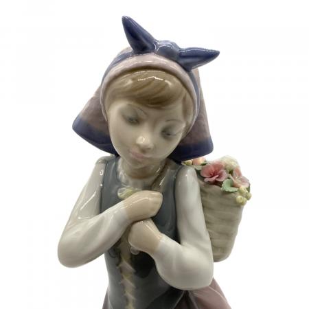 LLADRO (リヤドロ) 置物 花籠を背負う少女｜トレファクONLINE