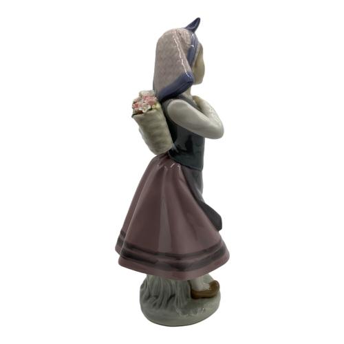 LLADRO (リヤドロ) 置物 花籠を背負う少女