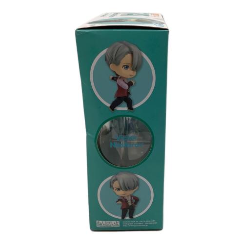 ユーリ!!! on ICE フィギュア  ねんどろいど ヴィクトル・ニキフォロフ
