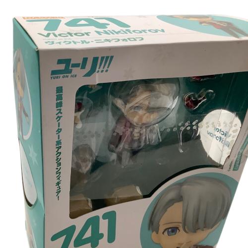ユーリ!!! on ICE フィギュア  ねんどろいど ヴィクトル・ニキフォロフ