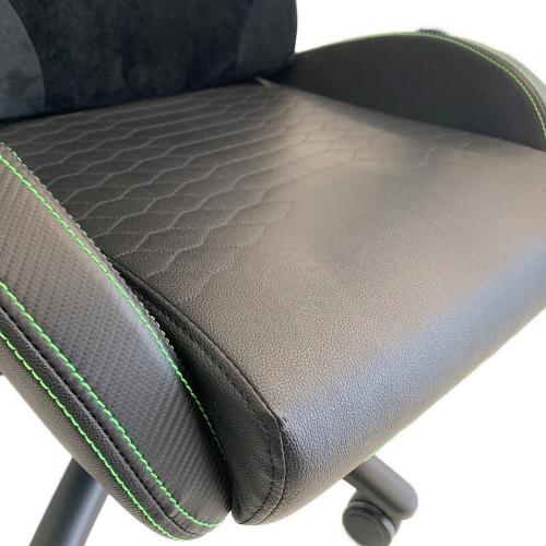Razer (レイザー) ゲーミングチェア ブラック×グリーン Isukr X