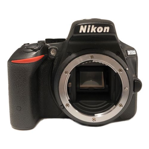 【一眼レフ】Nikon D5500 64gbメモリーカードセットカメラ