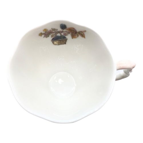 ROYAL DOULTON (ロイヤルドルトン) カップ&ソーサー 箱付 ブランベリーヘッジ