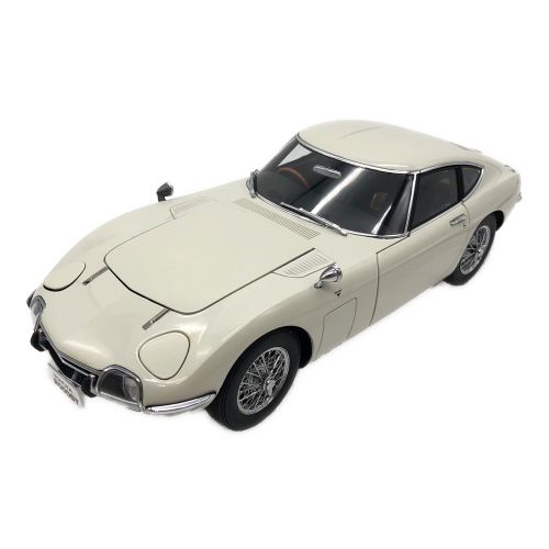 AUTOart (オートアート) モデルカー 1：18 TOYOTA 2000GT WIRE SPOKE WHEELS