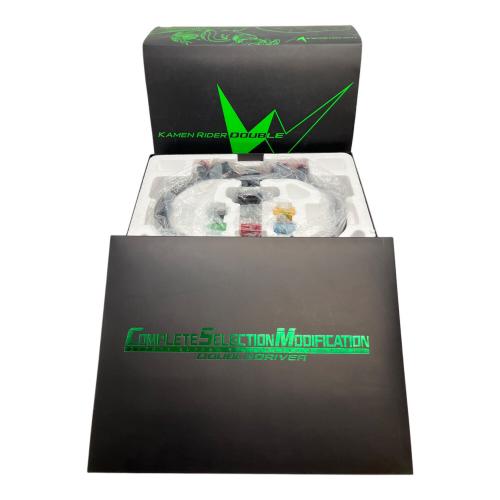 仮面ライダーW(ダブル) (カメンライダーダブル) BANDAI（バンダイ）COMPLETE SELECTION MODIFICATION 仮面ライダー 軽度の使用感有
