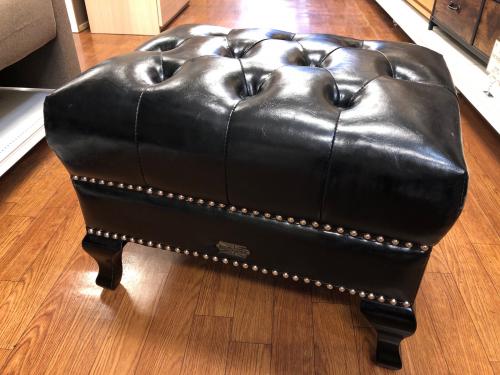 VINCENT (ヴィンセント) スツール ブラック チェスターフィールド 1人掛け VOSP32K 合皮