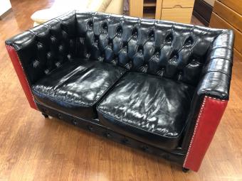 VINCENT (ヴィンセント) 2人掛けソファー ブラック×レッド