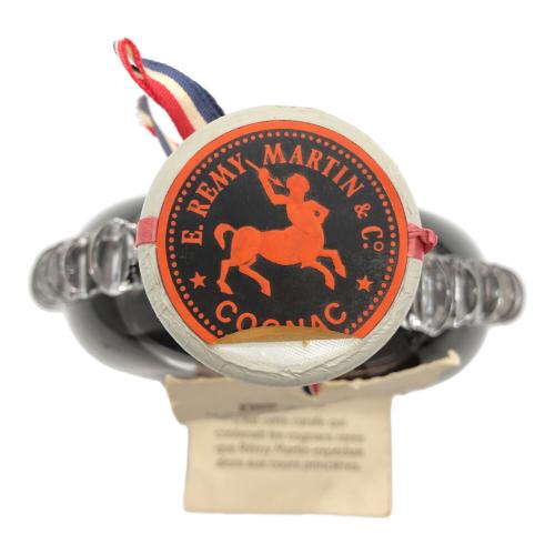 レミーマルタン (REMY MARTIN) コニャック @ 700ml 本体のみ ルイ13世 ベリーオールド baccarat crystal 目減り有 未開封 フランス