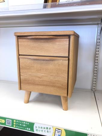 ニトリ ベッドサイドテーブル アスカ2ダン