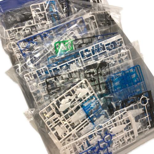 Blu-ray 機動戦士ガンダムUC Blu-ray BOX Complete Edition RG 1/144 ユニコーンガンダム ペルフェクティビリティ 付属版 [初回限定生産版] 〇　BCXA-1417