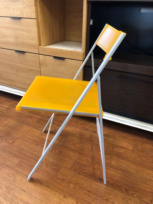 arrmet (アーメット) 折りたたみチェアー イエロー×グレー